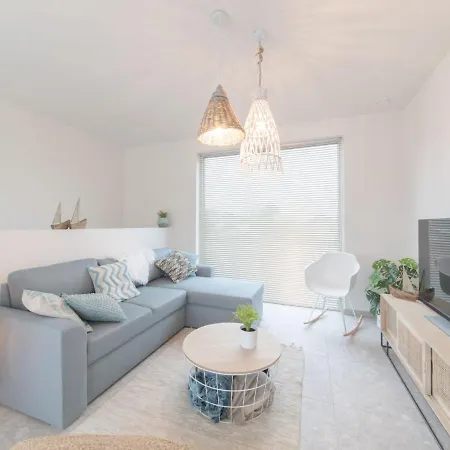 Vakantiehuis Bredunepark With Parking By Interhome *