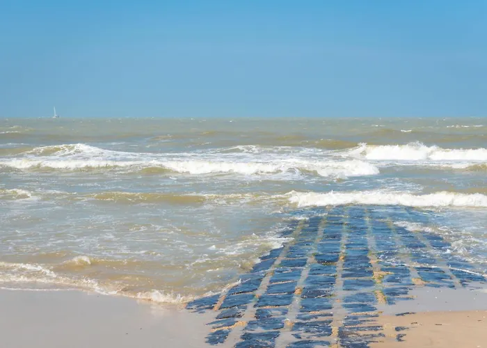 Bredunepark With Parking By Interhome